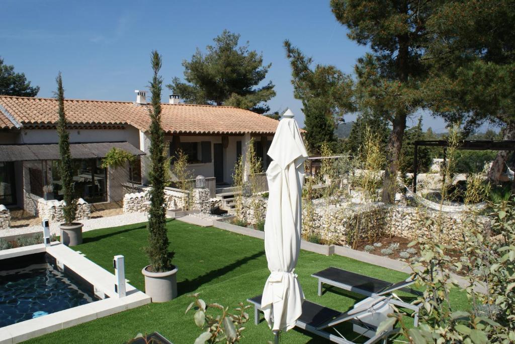 L'Auberge De L'Aubergine Eygalières 외부 사진