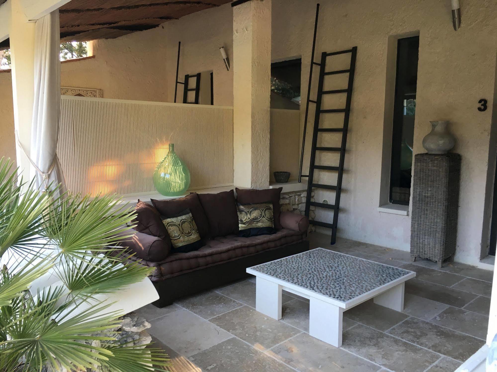 L'Auberge De L'Aubergine Eygalières 외부 사진